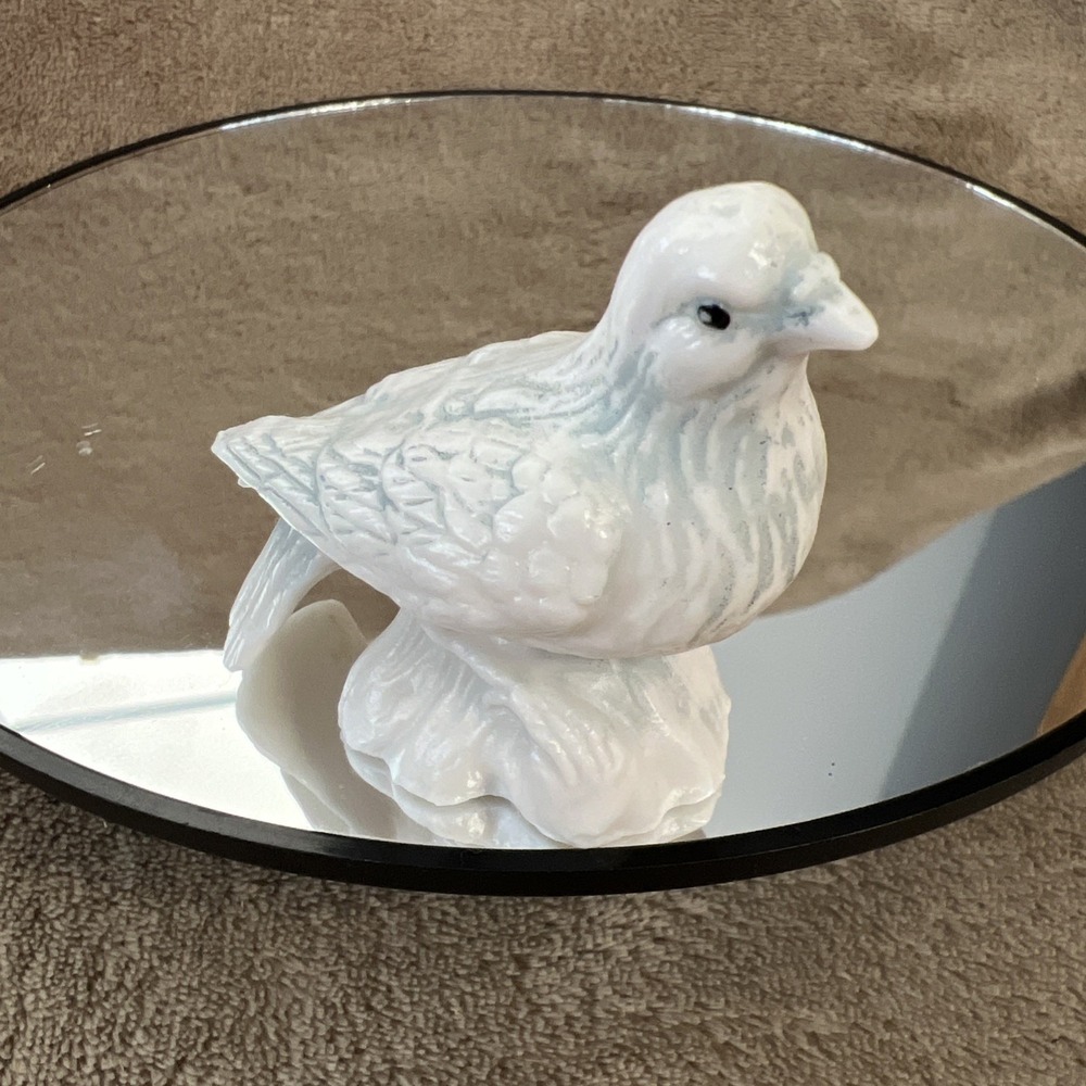 Miniature‎ Porcelain Dove Figurine 2.25" Shelf Sitter